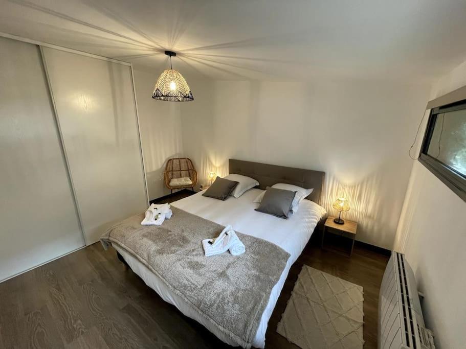 Superbe Loft Lumineux A Caen Apartment Bagian luar foto