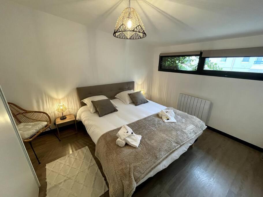 Superbe Loft Lumineux A Caen Apartment Bagian luar foto