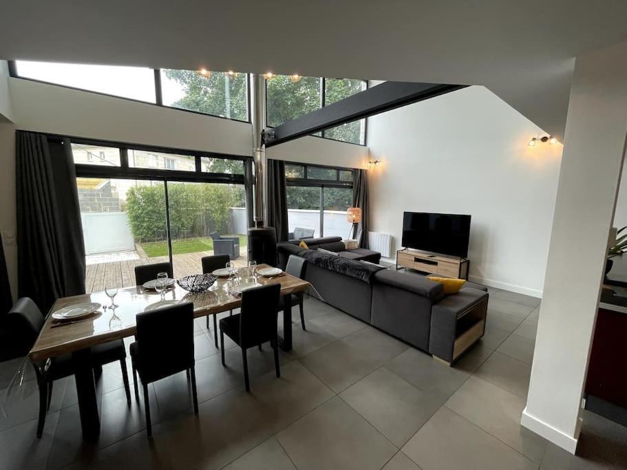 Superbe Loft Lumineux A Caen Apartment Bagian luar foto
