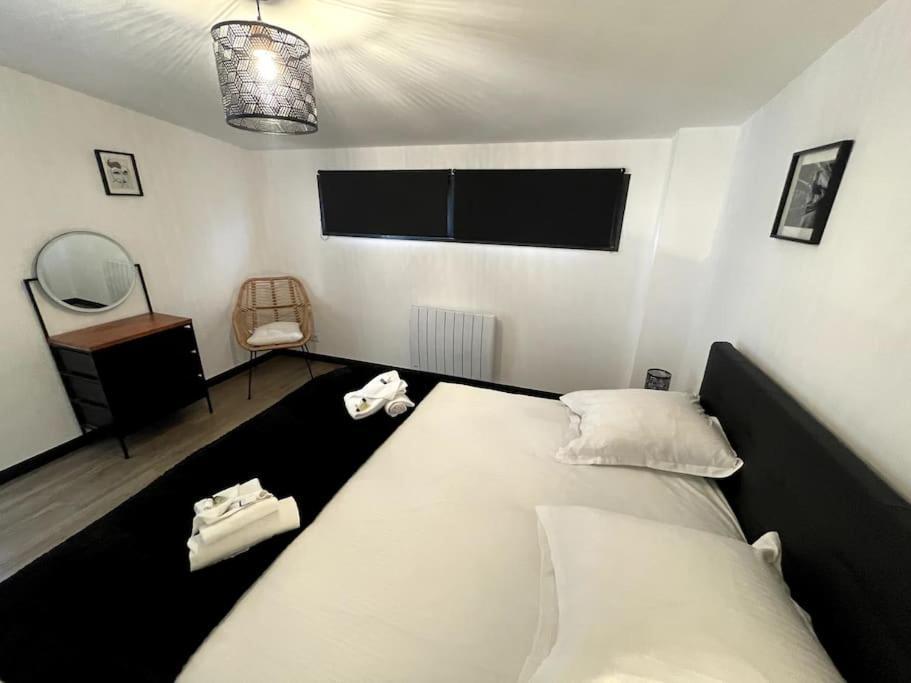 Superbe Loft Lumineux A Caen Apartment Bagian luar foto