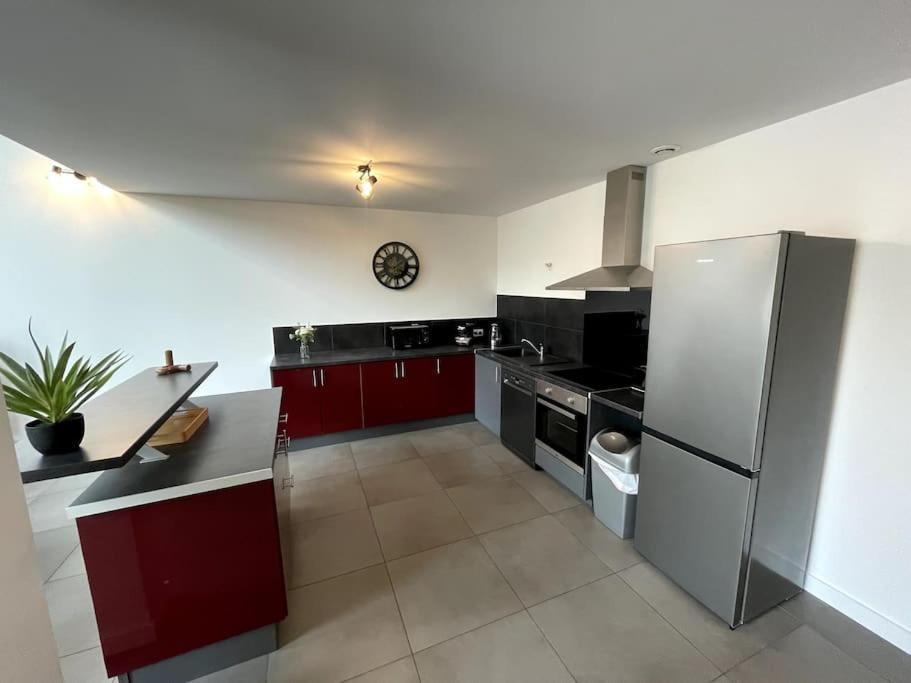 Superbe Loft Lumineux A Caen Apartment Bagian luar foto