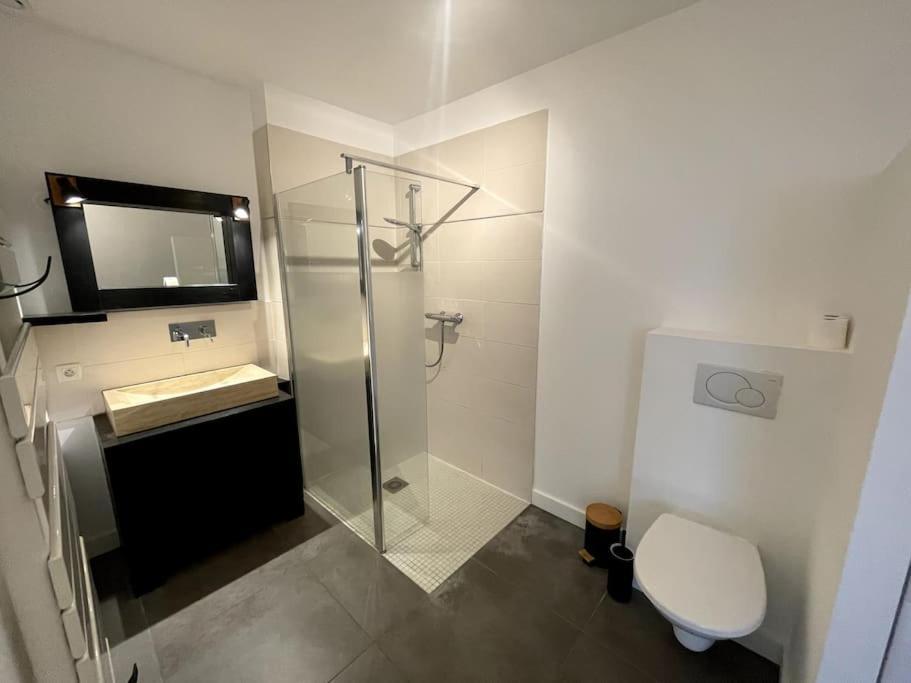 Superbe Loft Lumineux A Caen Apartment Bagian luar foto