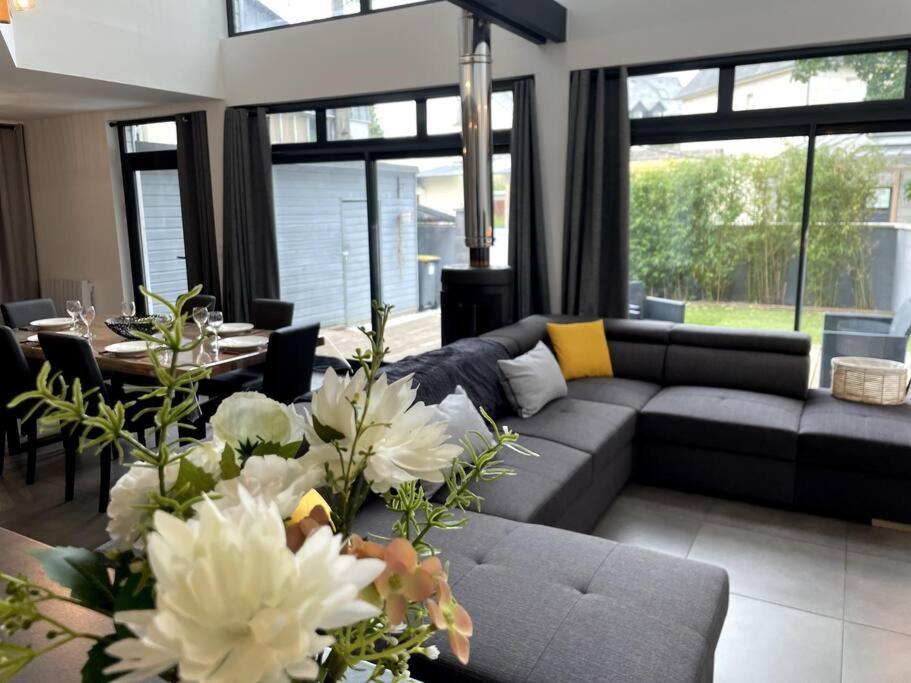 Superbe Loft Lumineux A Caen Apartment Bagian luar foto